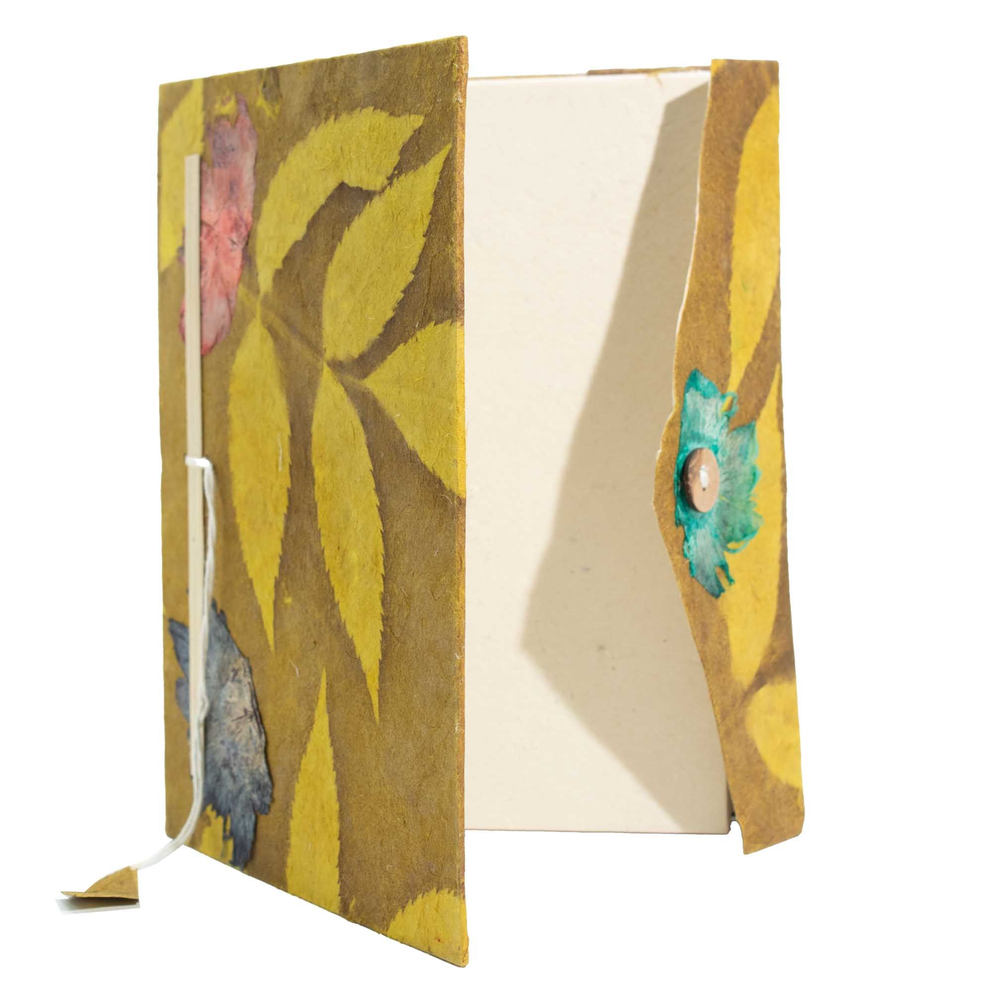 Caderno Grande Lokta Floral Arrojado - Castanho Mostarda