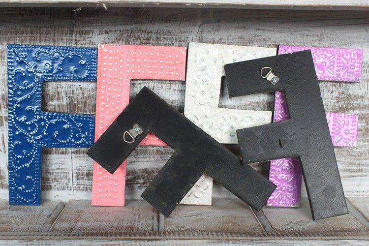 Lettres multi couleurs - Couleurs assorties -Lettre "F"  - 15cm