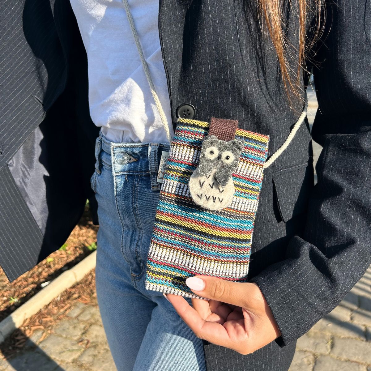 Mala para telemóvel com riscas multicoloridas e brancas - Decorada com coruja