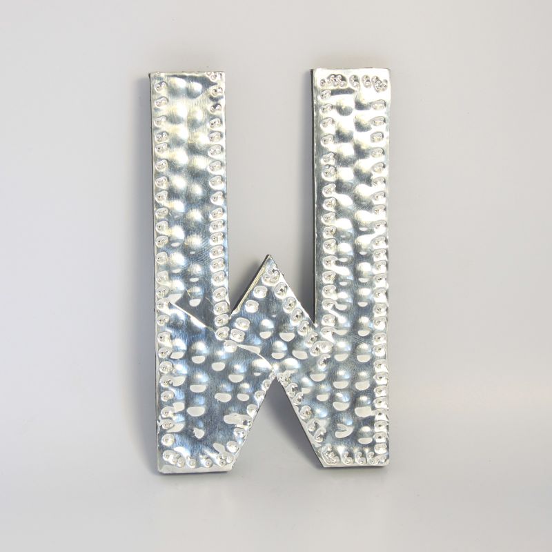 Petites Lettres en Aluminium - W