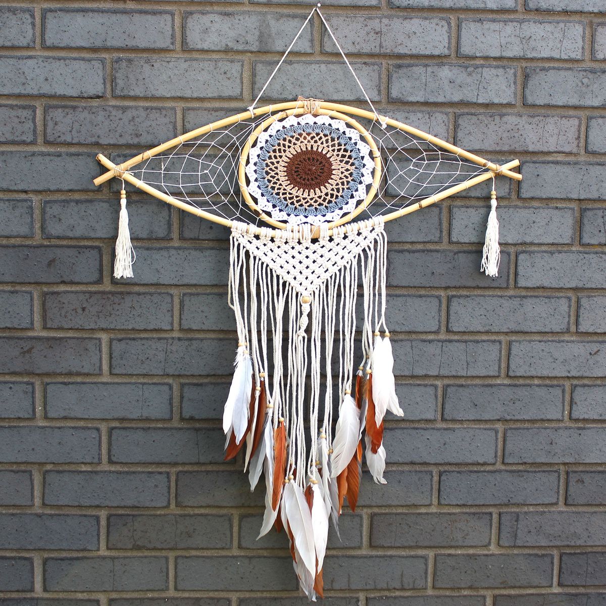 Apanhadores de sonhos - Macramé comprido com olho branco / cinzento / castanho