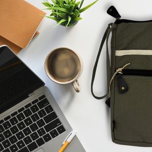 Laptop & Tablet Pouches