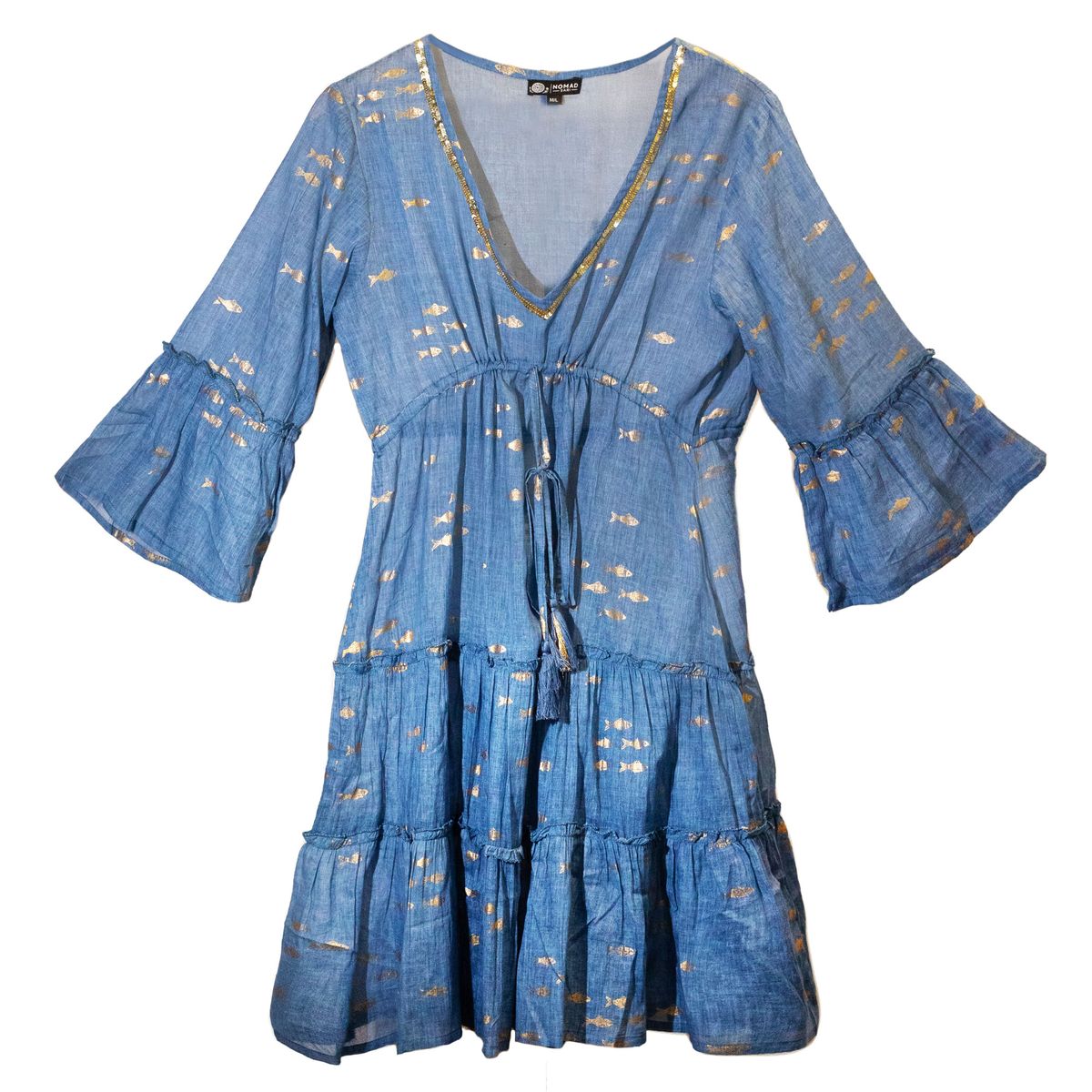 Nomad Sari no Mar Mediterrâneo Vestido com estampado de peixes azuis e dourados (M/L)