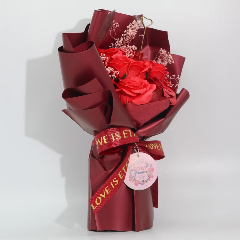 Ramo Grande de Rosas Vermelhas – O Amor é Eterno – Cartão de Presente