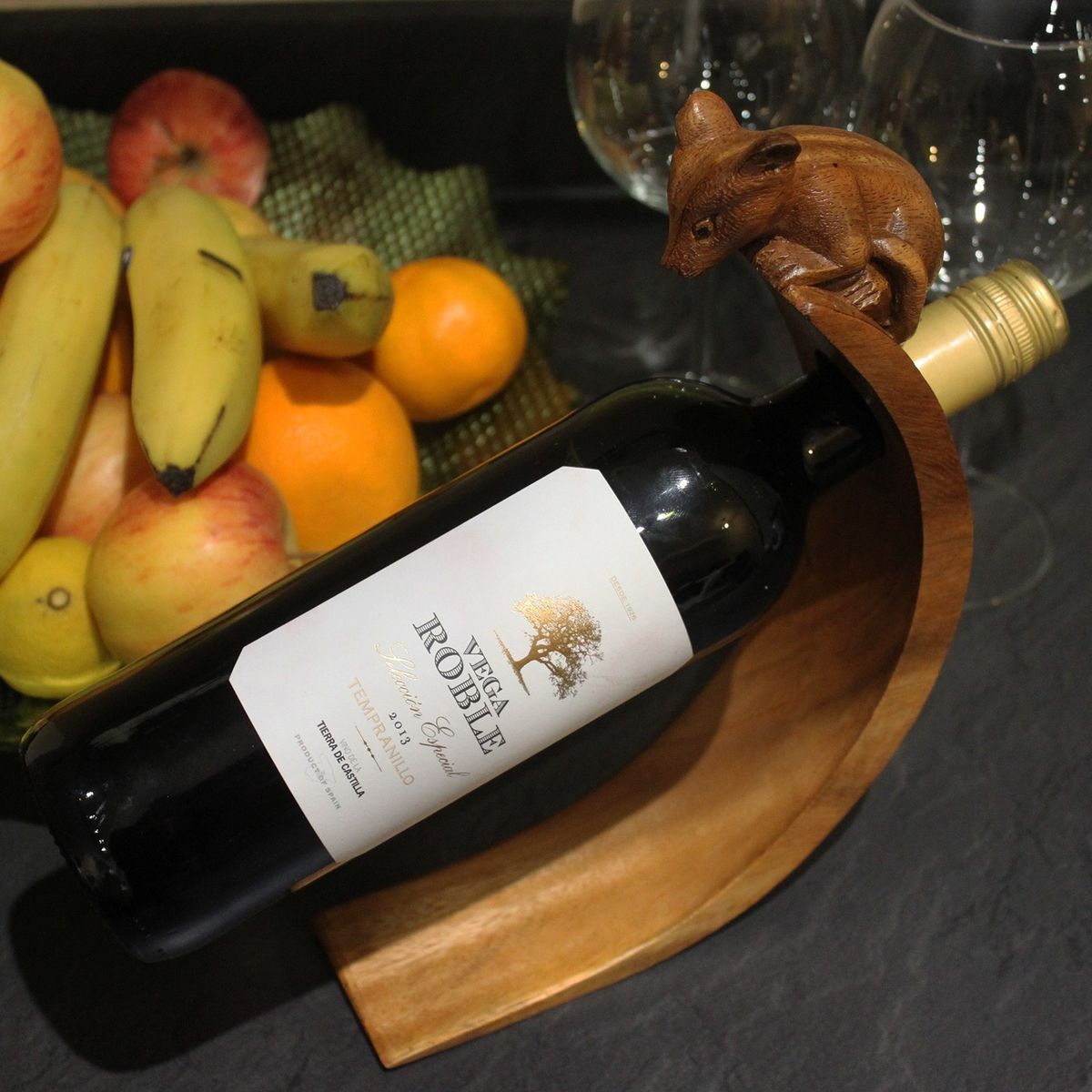 Stalci za vino od suar drva