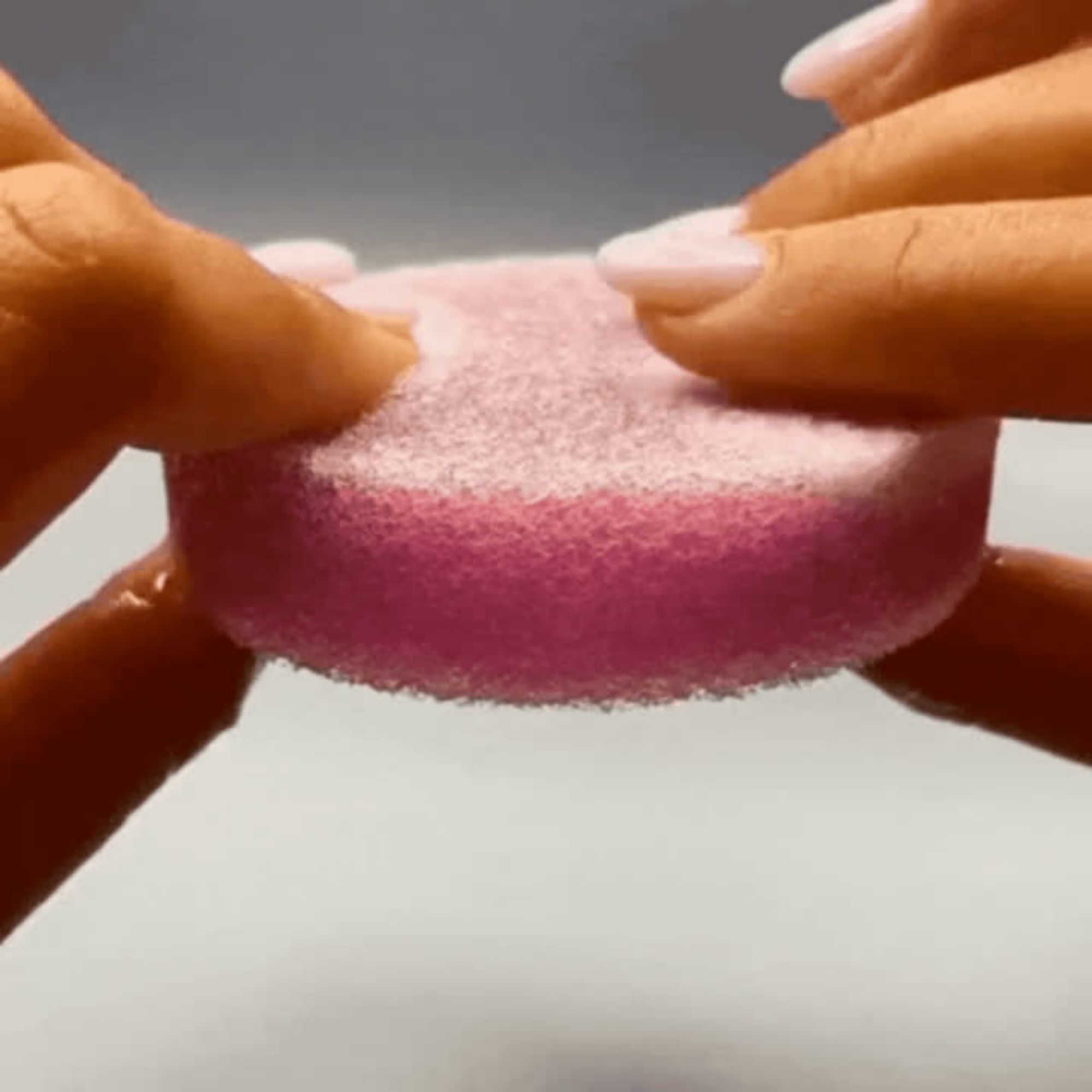 Sponge soap in 2kg bar