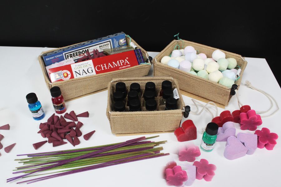Lrg Flat Pack Gift Box 18x12x6cm