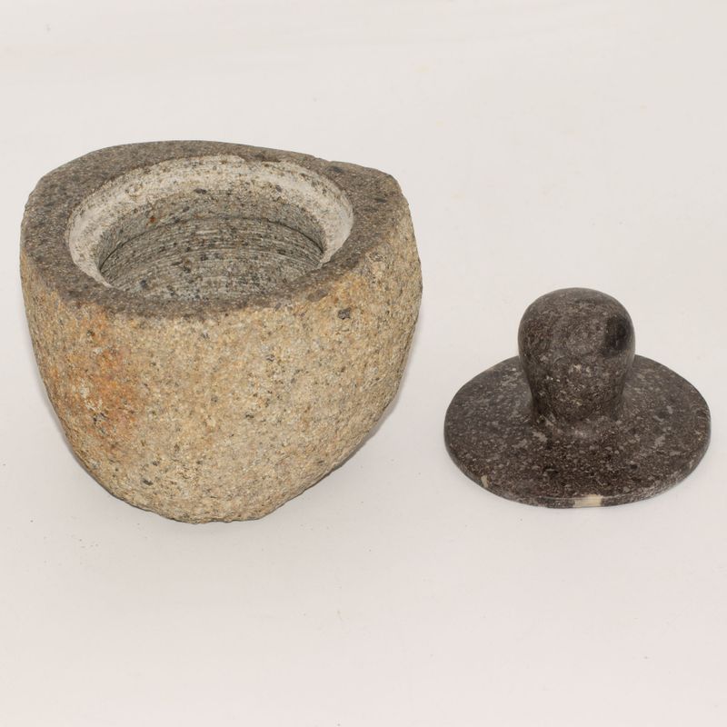 Natural Riverstone Grounding Pot -Medium (aprox 12x8cm)
