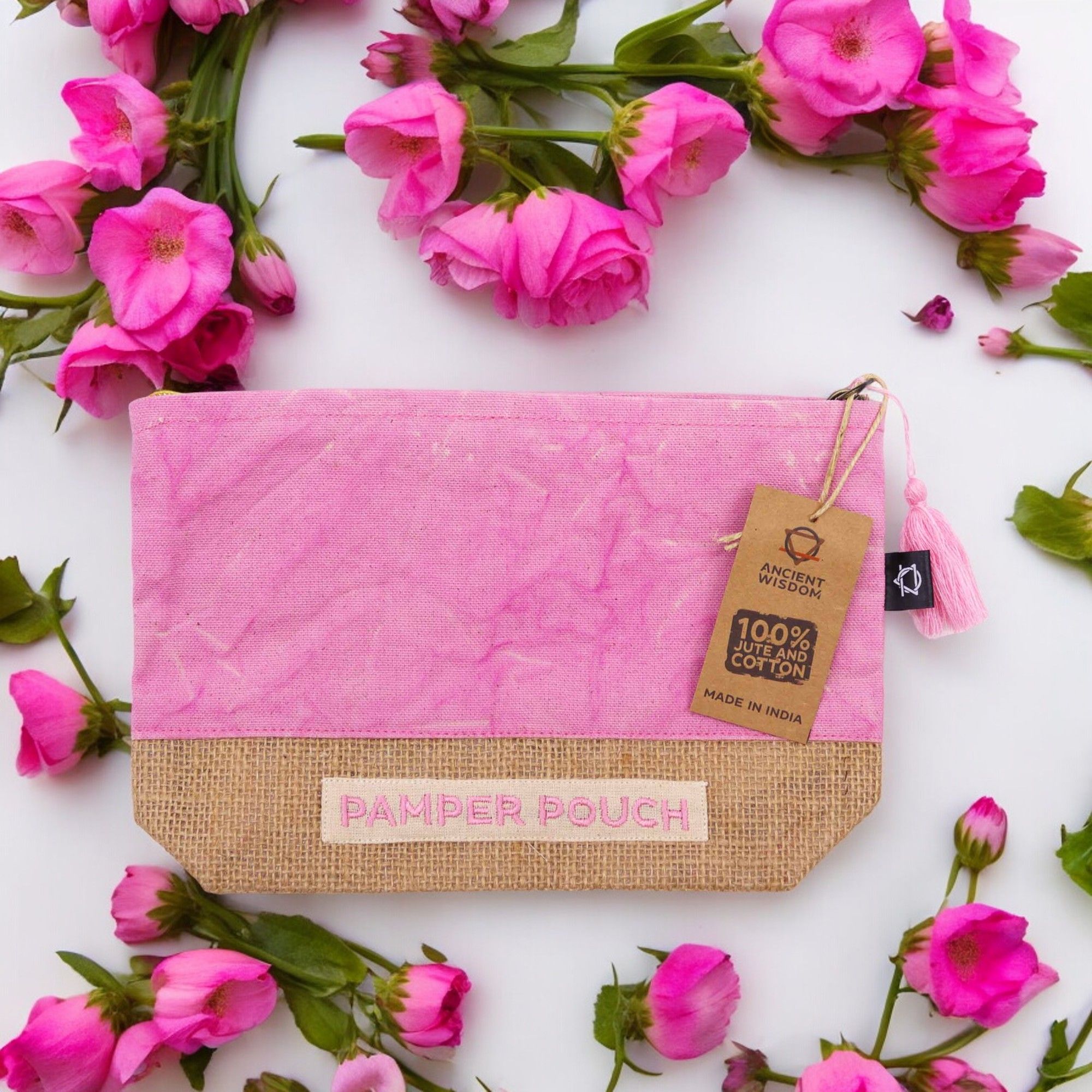 Косметички Pamper Pouch