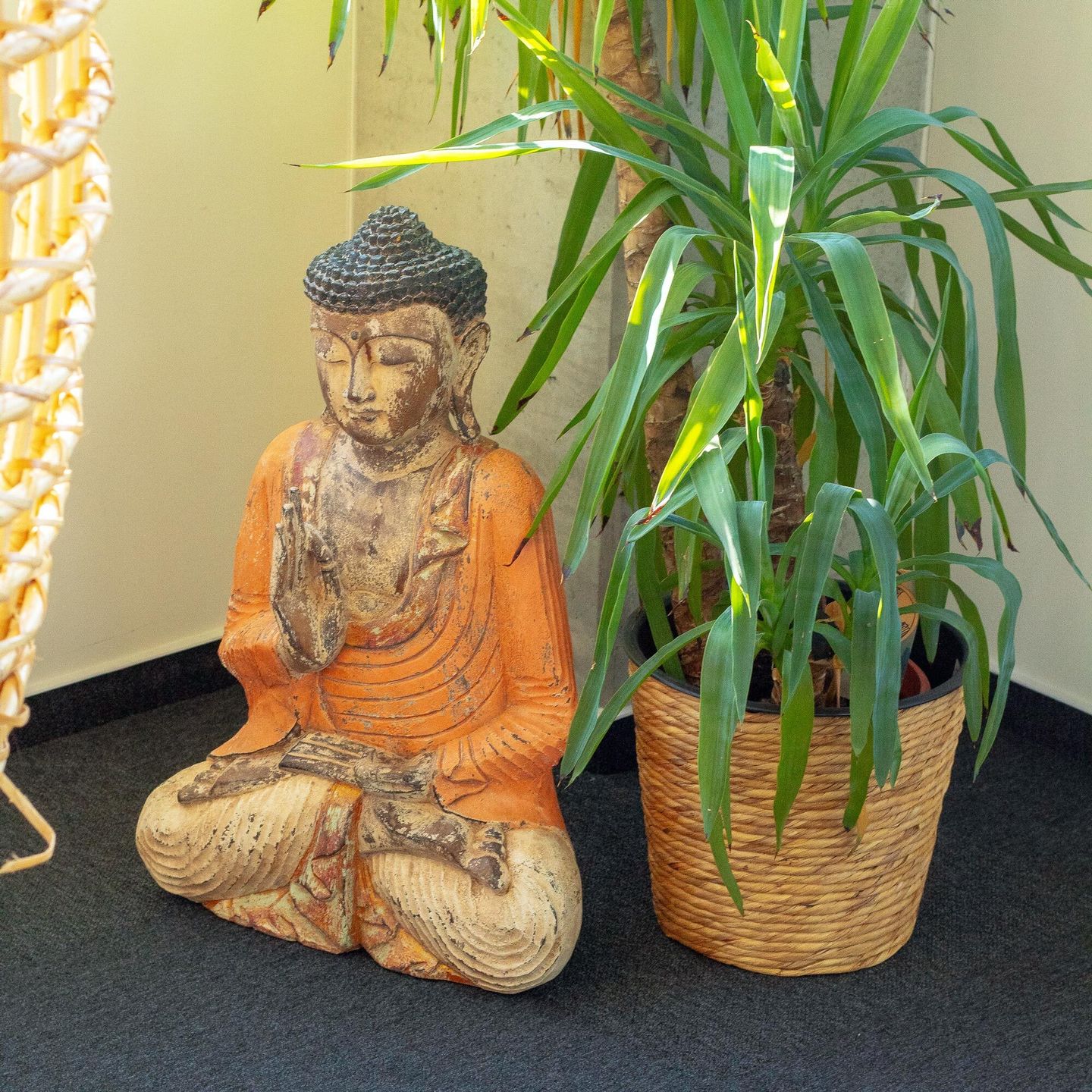 Vintage Buddha Statues for Resale: Ancient Beauty, Perennial Serenity