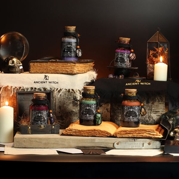 Antiguas pociones de hechizos para baño de bruja