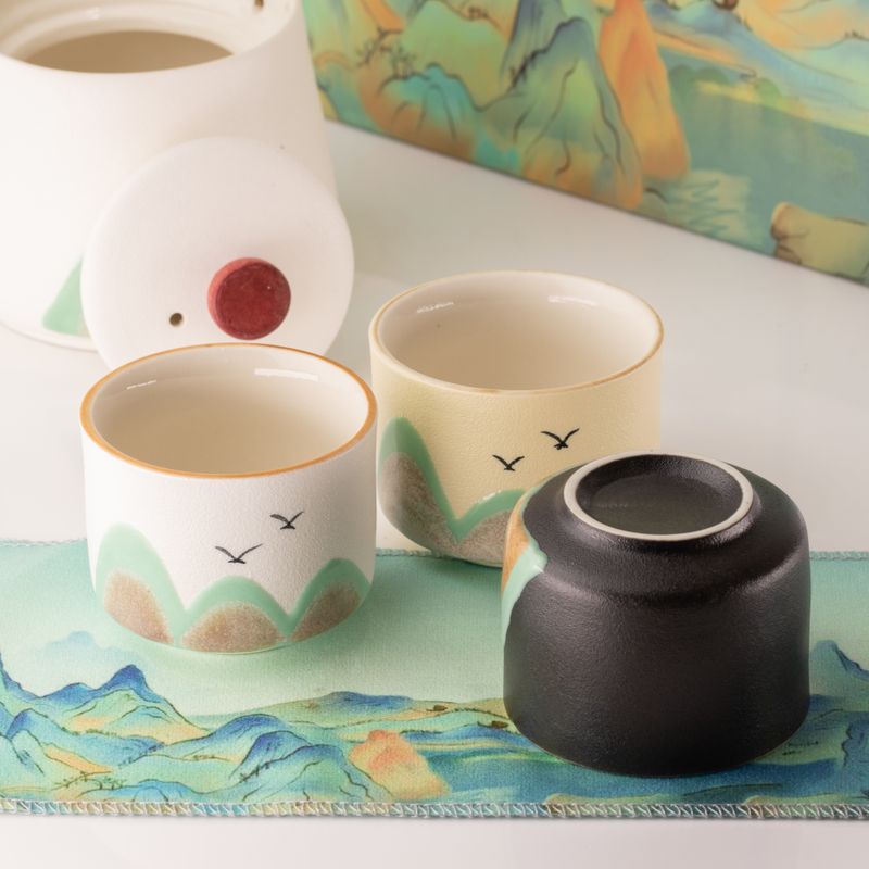 Thousand Miles - Tea Set - Four Cups - Cerimonial Cloth & Bamboo Grip