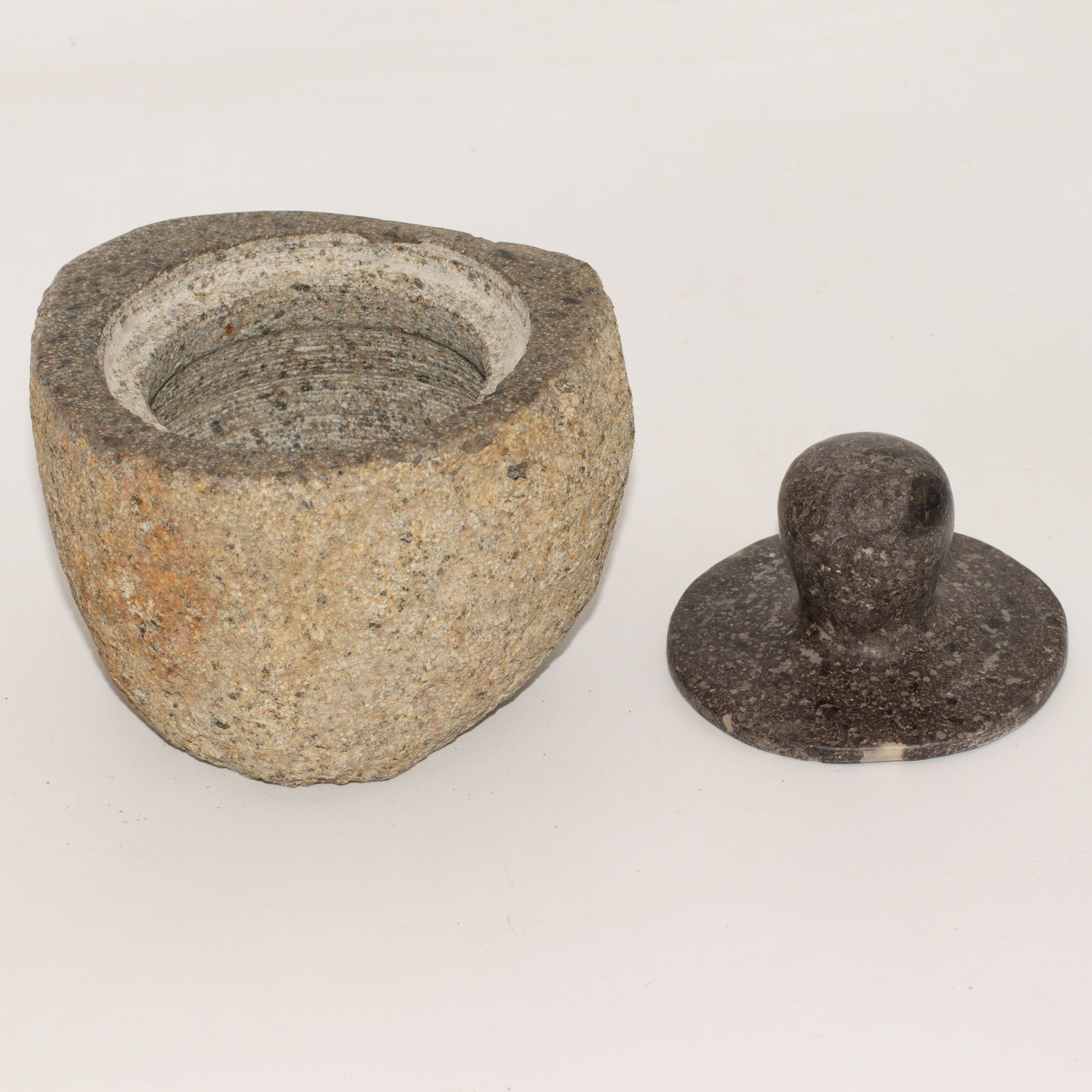 Vaso de Aterramento com Pedra de Rio Natural - Médio (aprox 12x8cm)