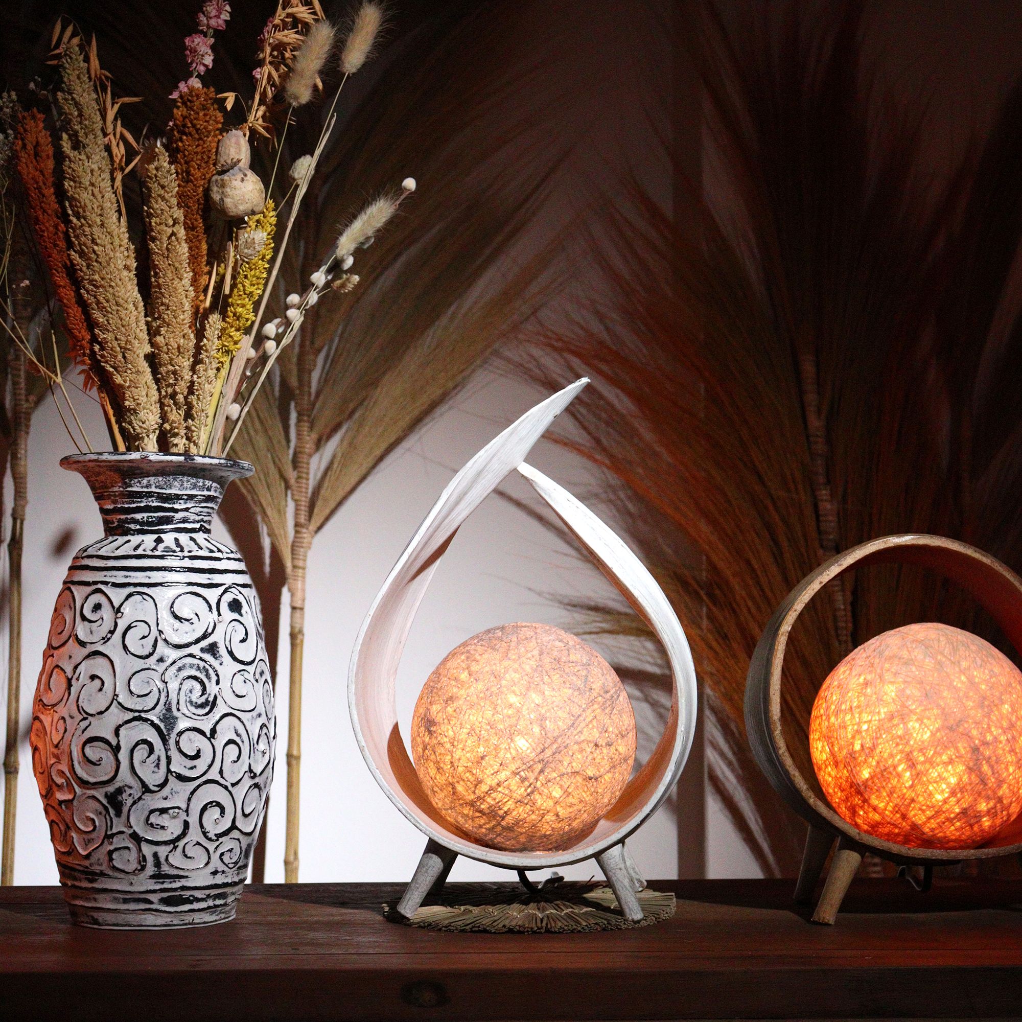 Lampe Naturelle en Noix de Coco - Enveloppe Blanchie