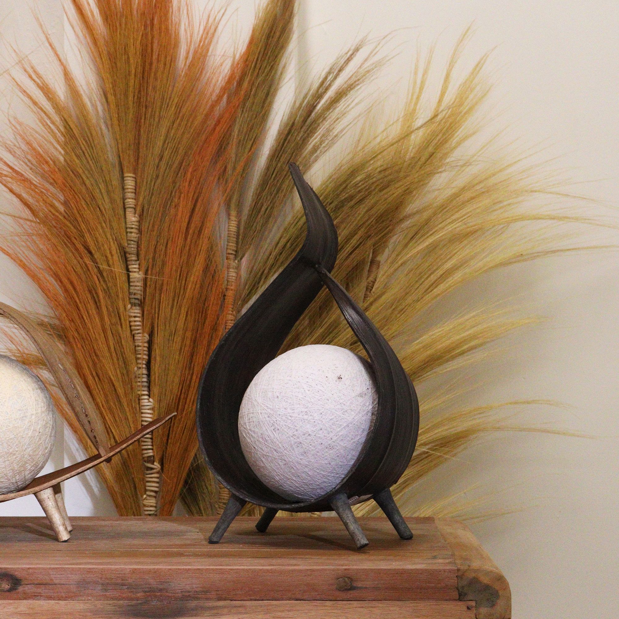 Lampe Naturelle en Noix de Coco - Enveloppe Torsion Chocolat