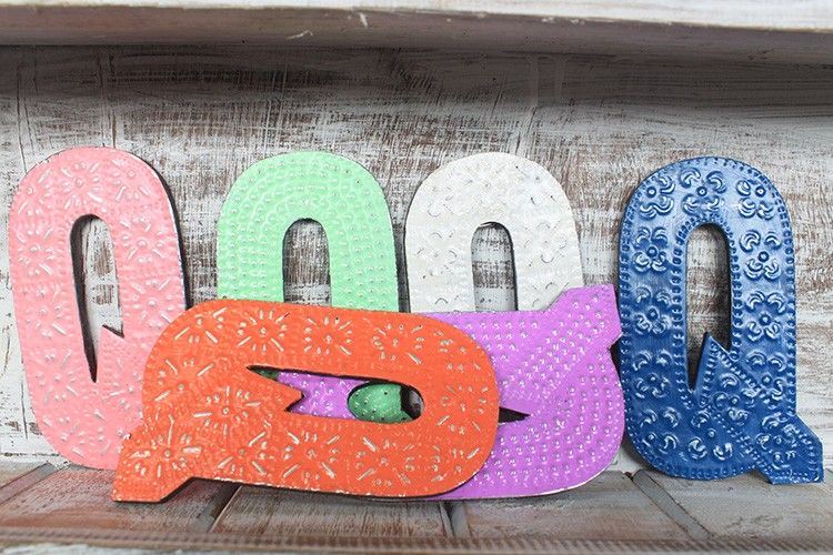Lettres multi couleurs - Couleurs assorties -Lettre "Q"  - 15cm