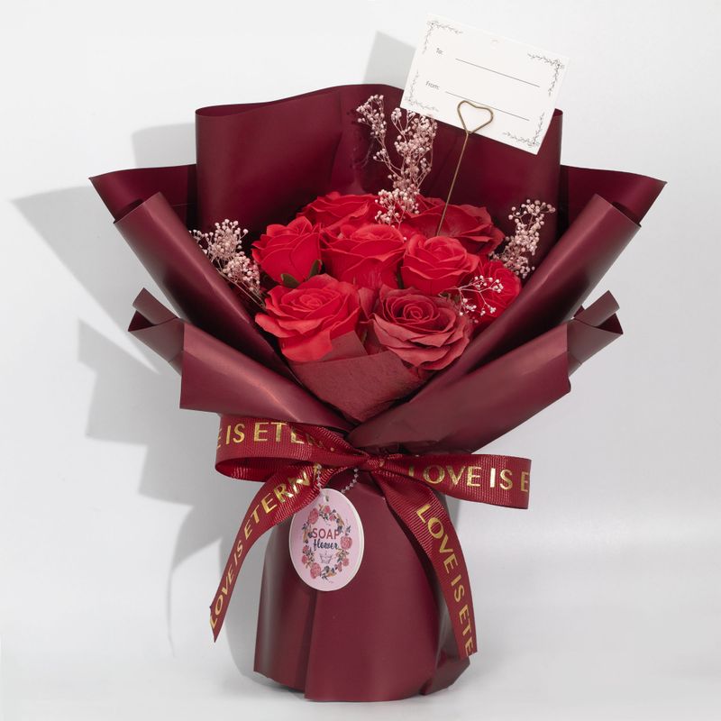 Ramo Grande de Rosas Vermelhas – O Amor é Eterno – Cartão de Presente