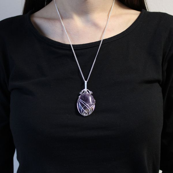 Collier de Pierres Précieuses Enveloppé en Tourbillon - Améthyste