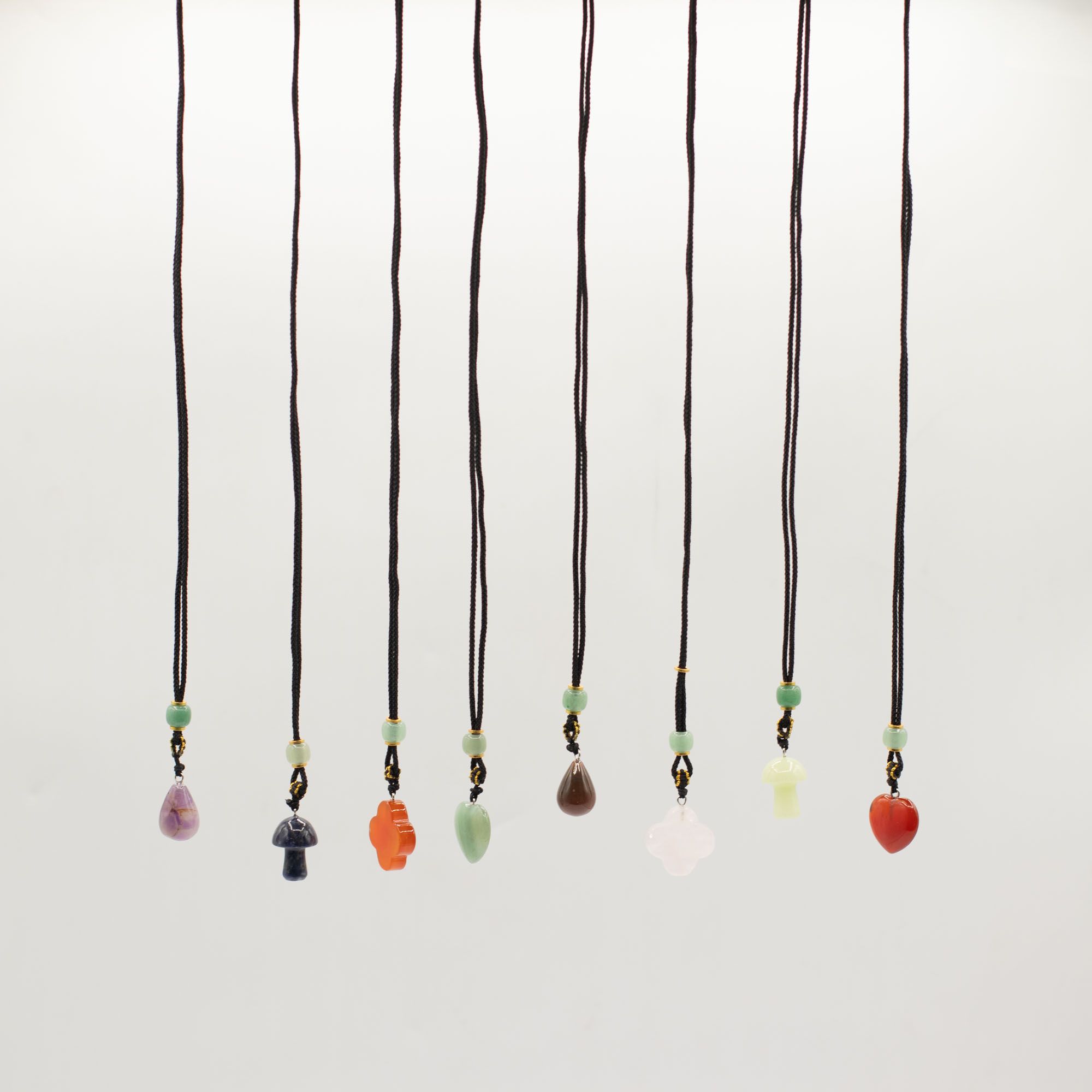 Colares de Corda com Pedras Peciosas - Coleção Botânica (sortidos)