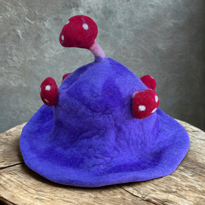 Chapeau Champignon en Feutre  -  Brume Violette Rêveuse