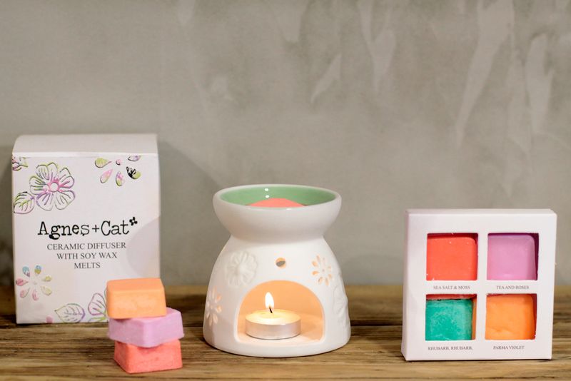 Brûleur à Cire avec Quatre Cires de Soja Fondue