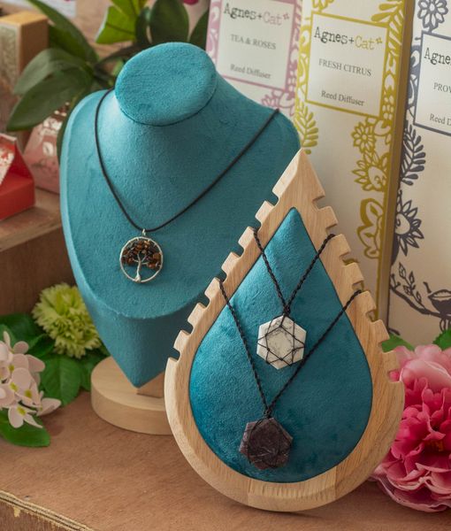 Smyckesställ och Smyckesbrickor i Sammet