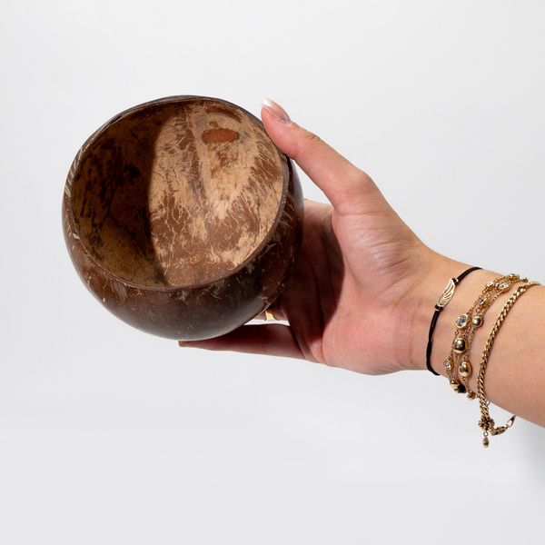 Petit Bol en Noix de Coco Naturelle – Poli – Pour Usage Artisanal – 7x10 cm.