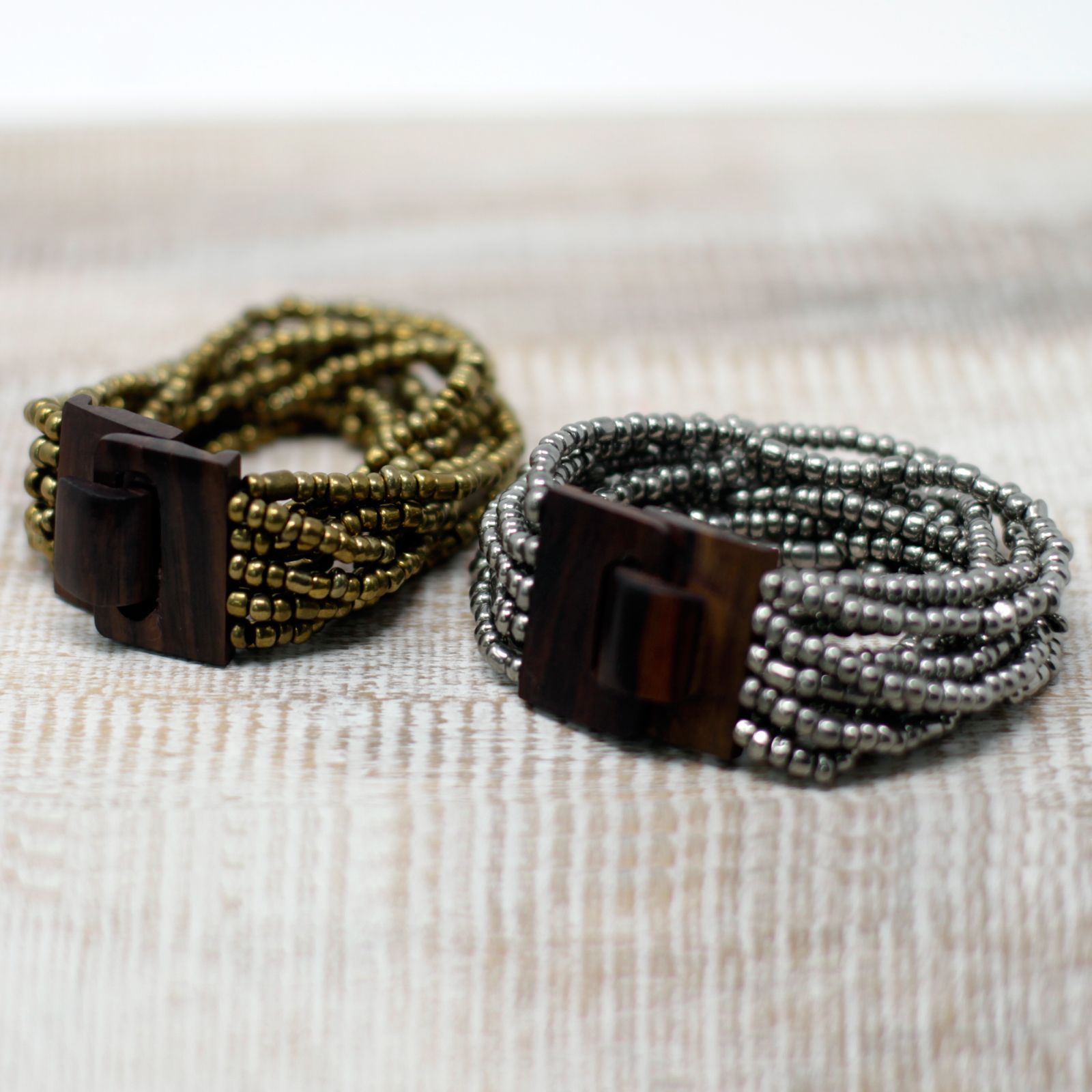 Armband med Träpärlor & Buddha