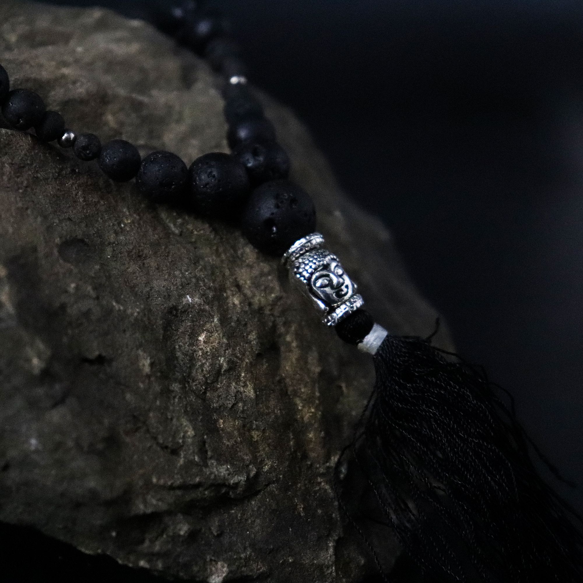 Colar Essência do Vulcão – Energia de Enraizamento