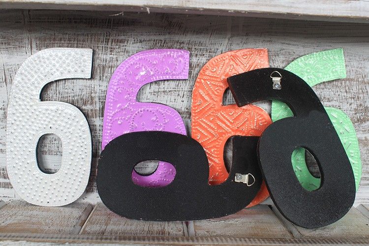 Chiffre multi couleurs - Couleurs assorties -Chiffre "6"  - 15cm
