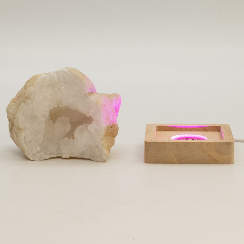 Дерев'яна LED-підставка з USB Квадратна 8 см  - Багатокольорове Світло