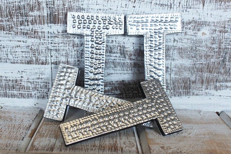 Petites Lettres en Aluminium - T