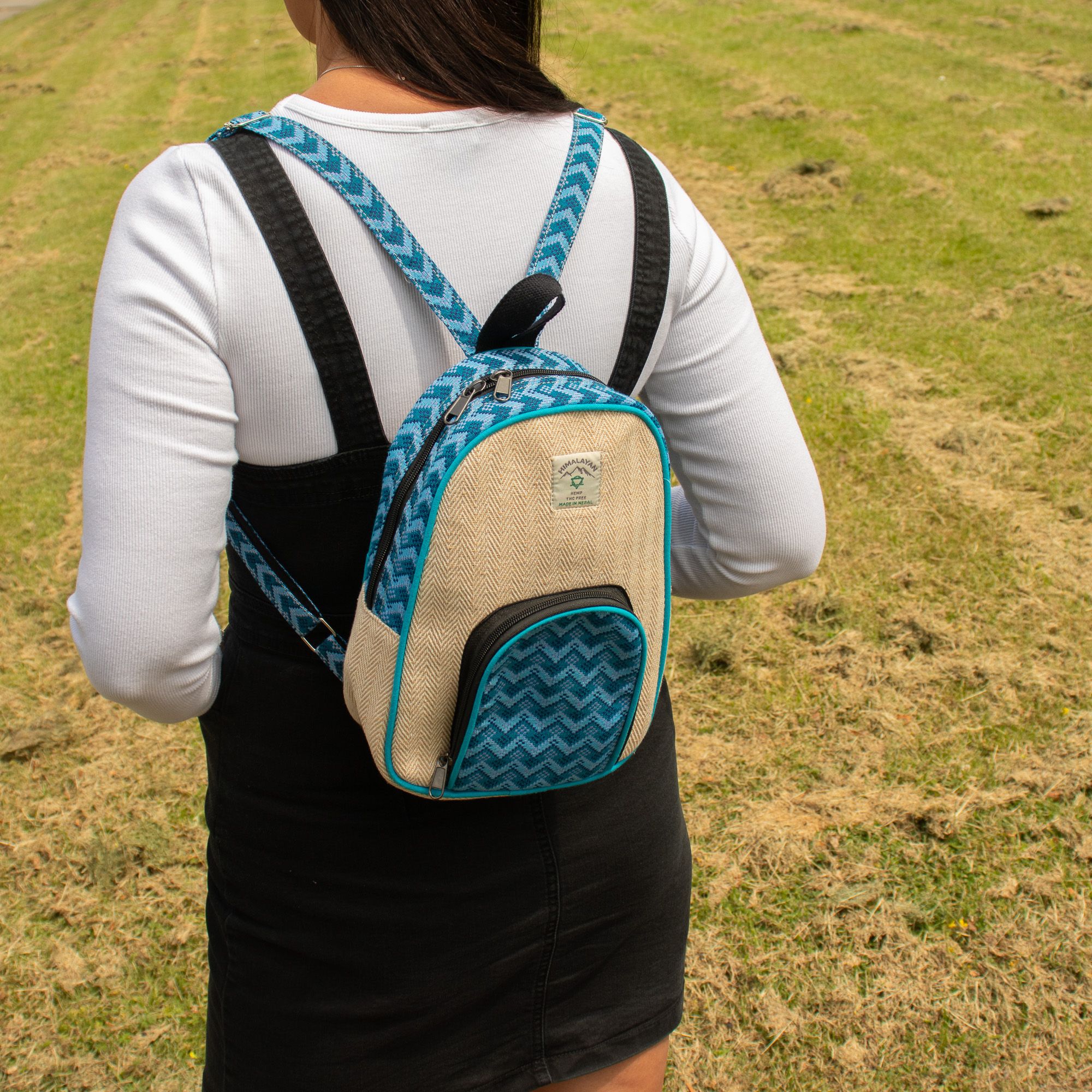 Medium Kathmandu Backpack - Dhaka Design (30x21x9cm)