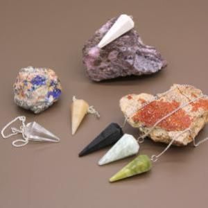 Péndulos Mágicos de Piedras