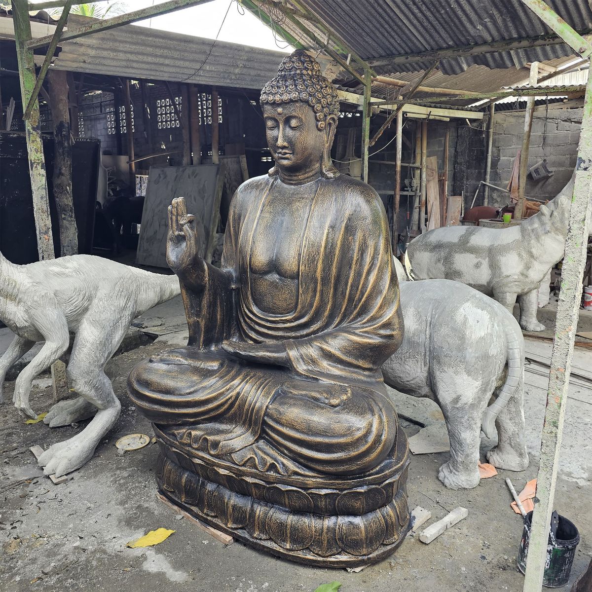 Grande Buda de Ouro Antigo a Ensinar sobre o Lótus - 2 m