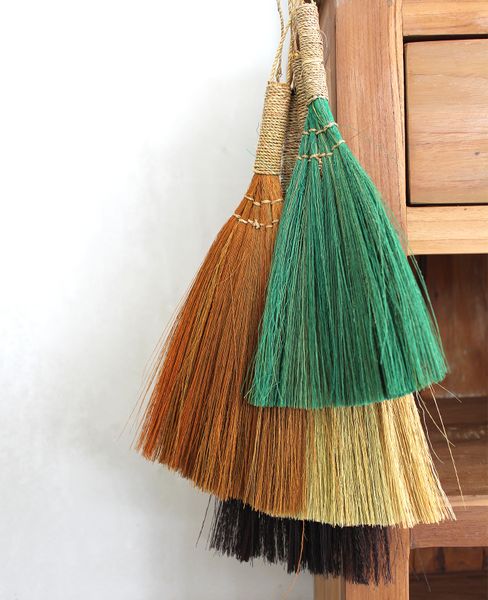 Pack de 4 - Balais en évantail en Feuilles de Pampa - Couleurs et tailles mélangées
