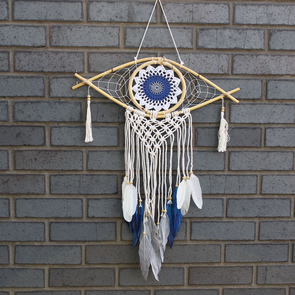 Apanha-sonhos - Médio Macramé Olho Branco / Azul / Cinza