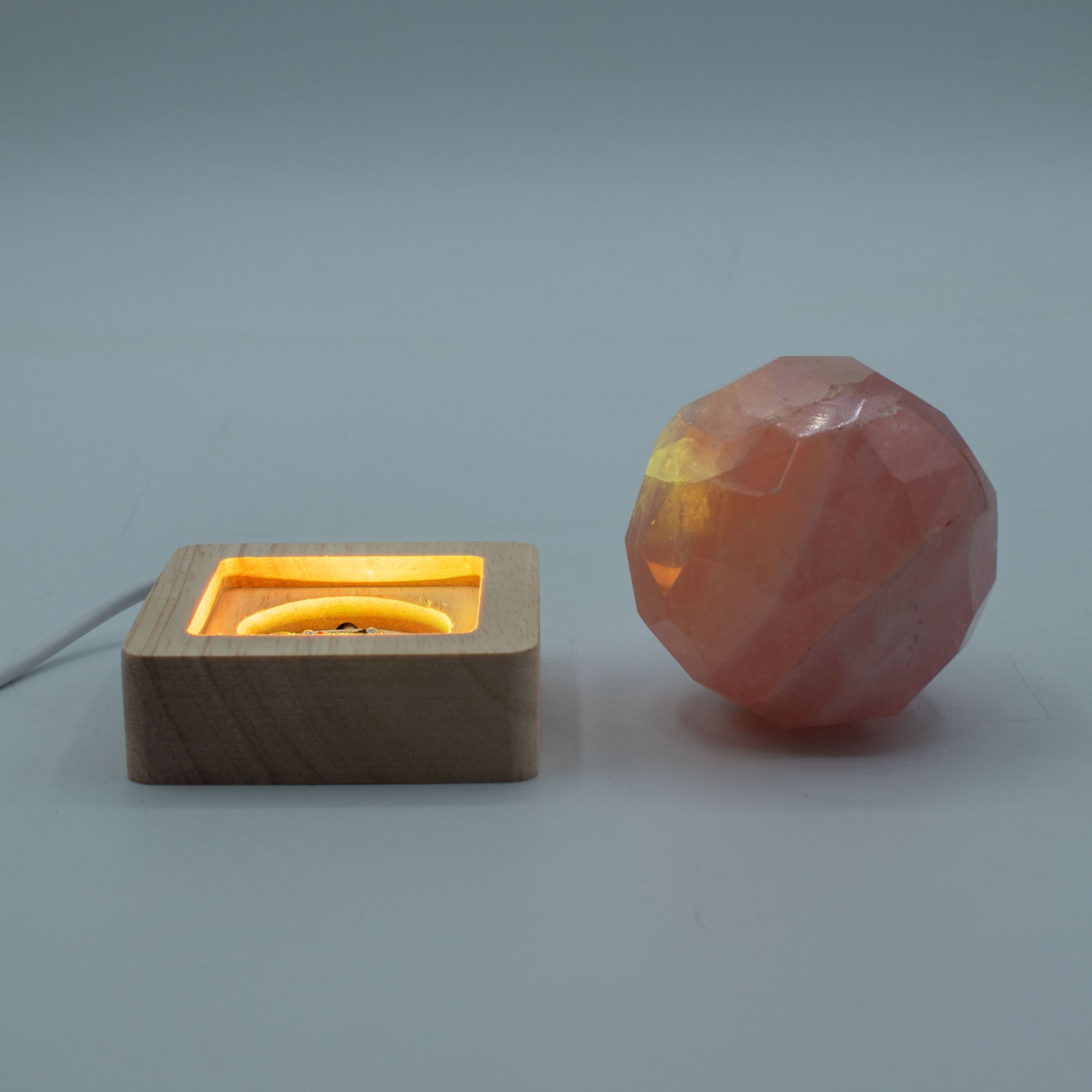 Base USB LED de Madeira Quadrada 6 cm - Multicolorido