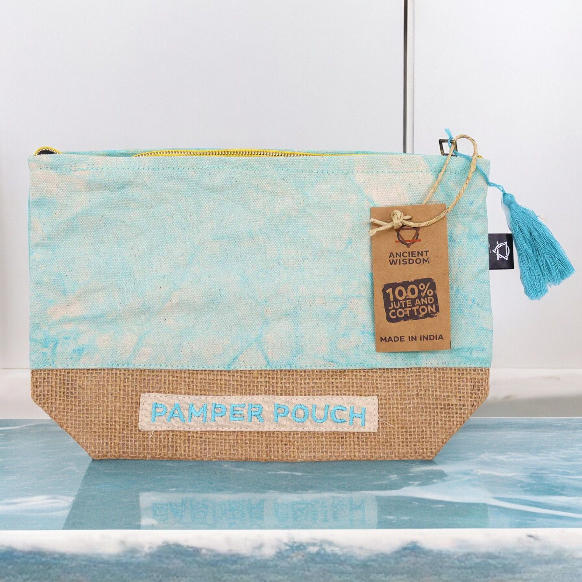 Косметички Pamper Pouch