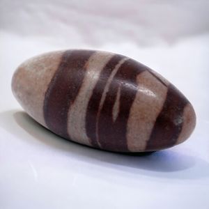 Свещени Камъни Шива Лингам