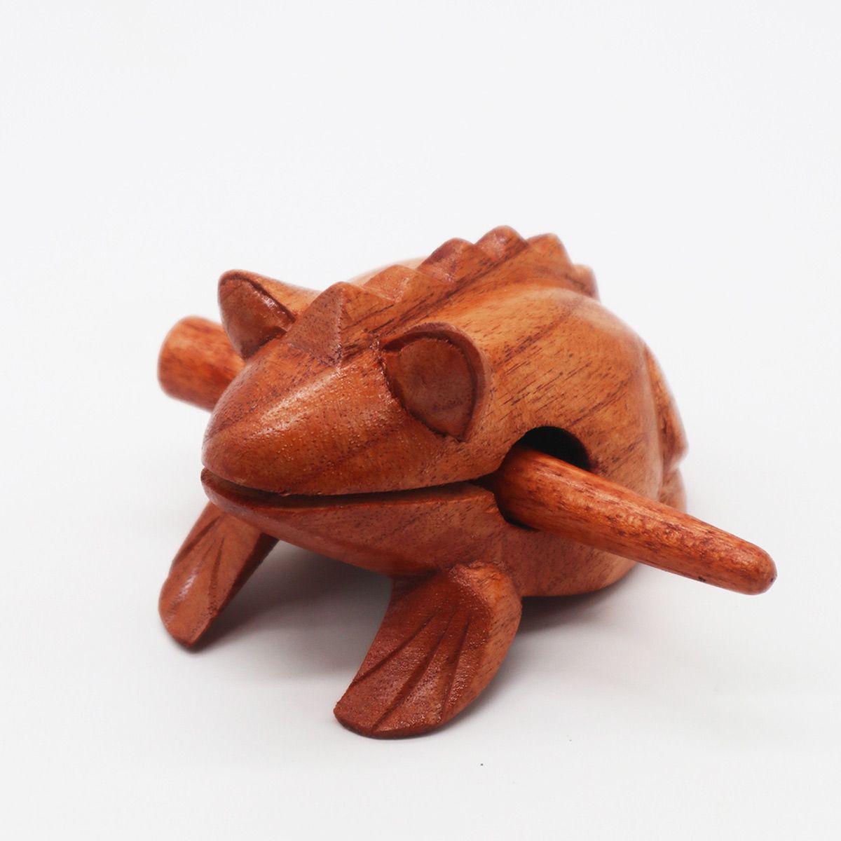 Sapo de madeira pequeno para cozinhar