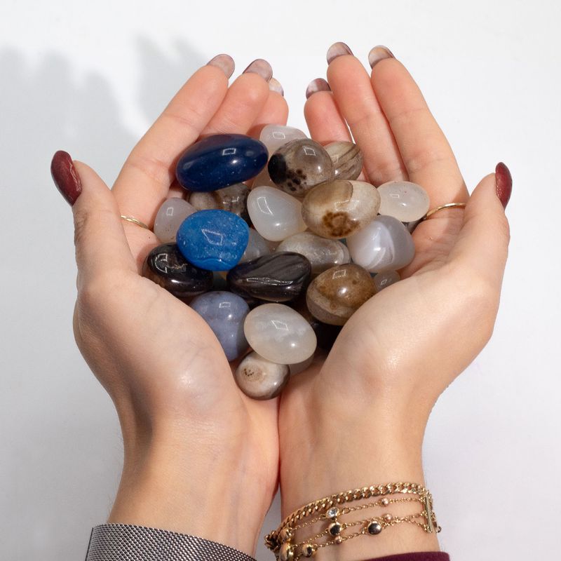 Bulk Natural Mixed Agate - 1kg (aprox. 70 stones)