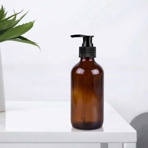 Bärnstensfärgade Boston-flaskor