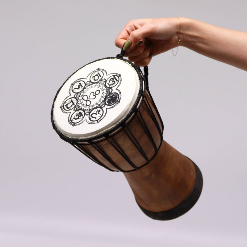 Tambor de Djembe de Topo Largo Feito à Mão  - 30cm