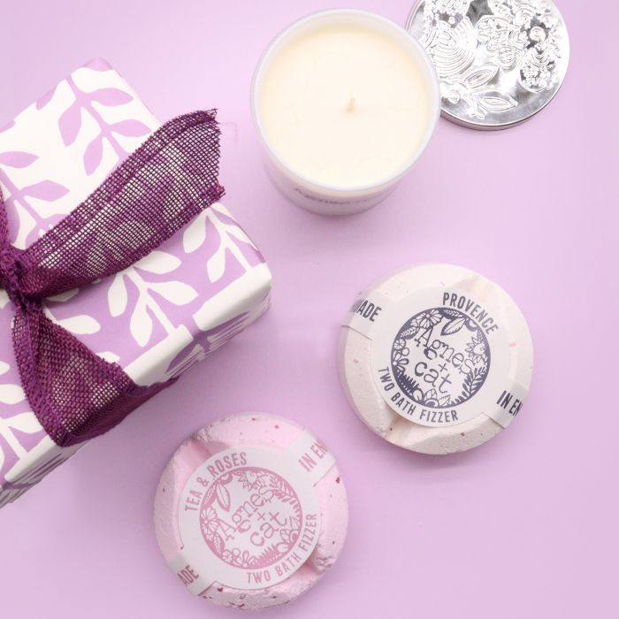 Coffret Cadeau - Pierre de Lune (Bougie) + Provence & Thé et Roses (Bombe de bain)