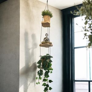 Estantes Suspensas em Madeira