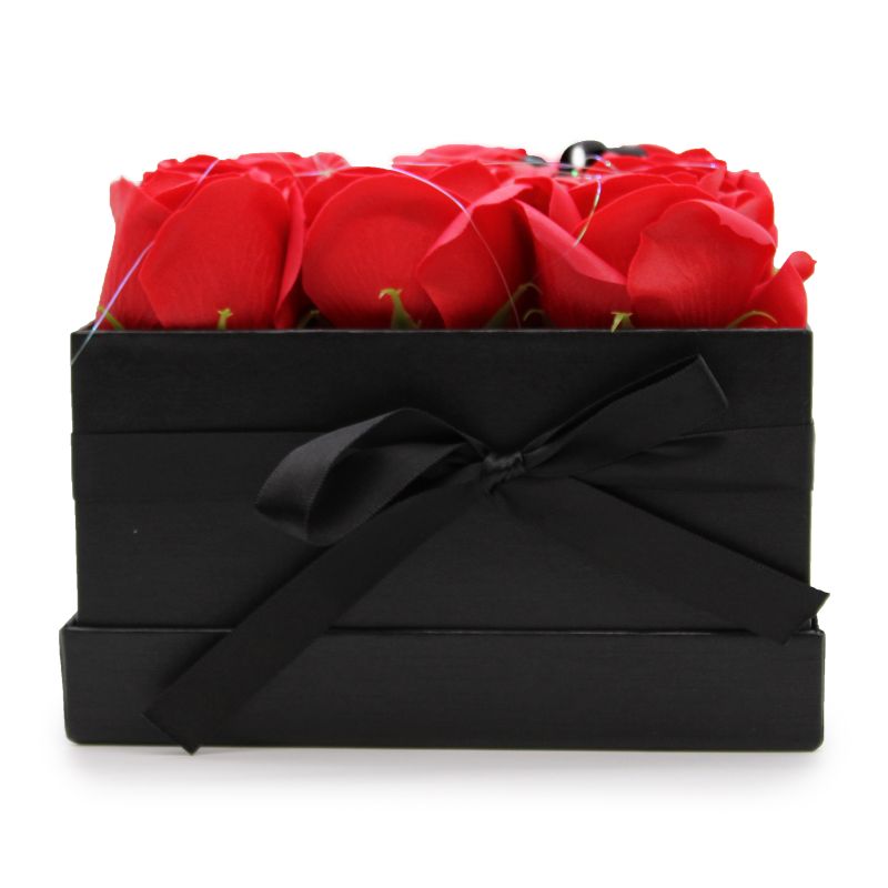 Coffret Cadeau de Fleurs de Savon - 9 Roses Rouges - Carré