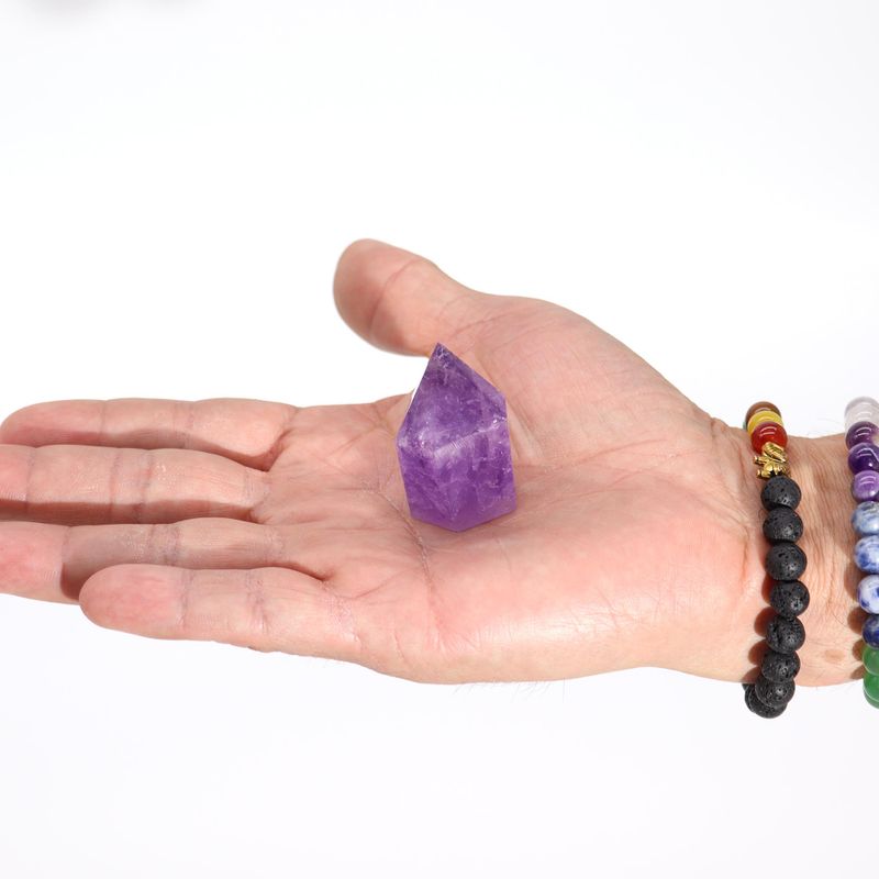 Petites pointes d'améthyste aux couleurs riches (environ 4 à 5,5 cm)