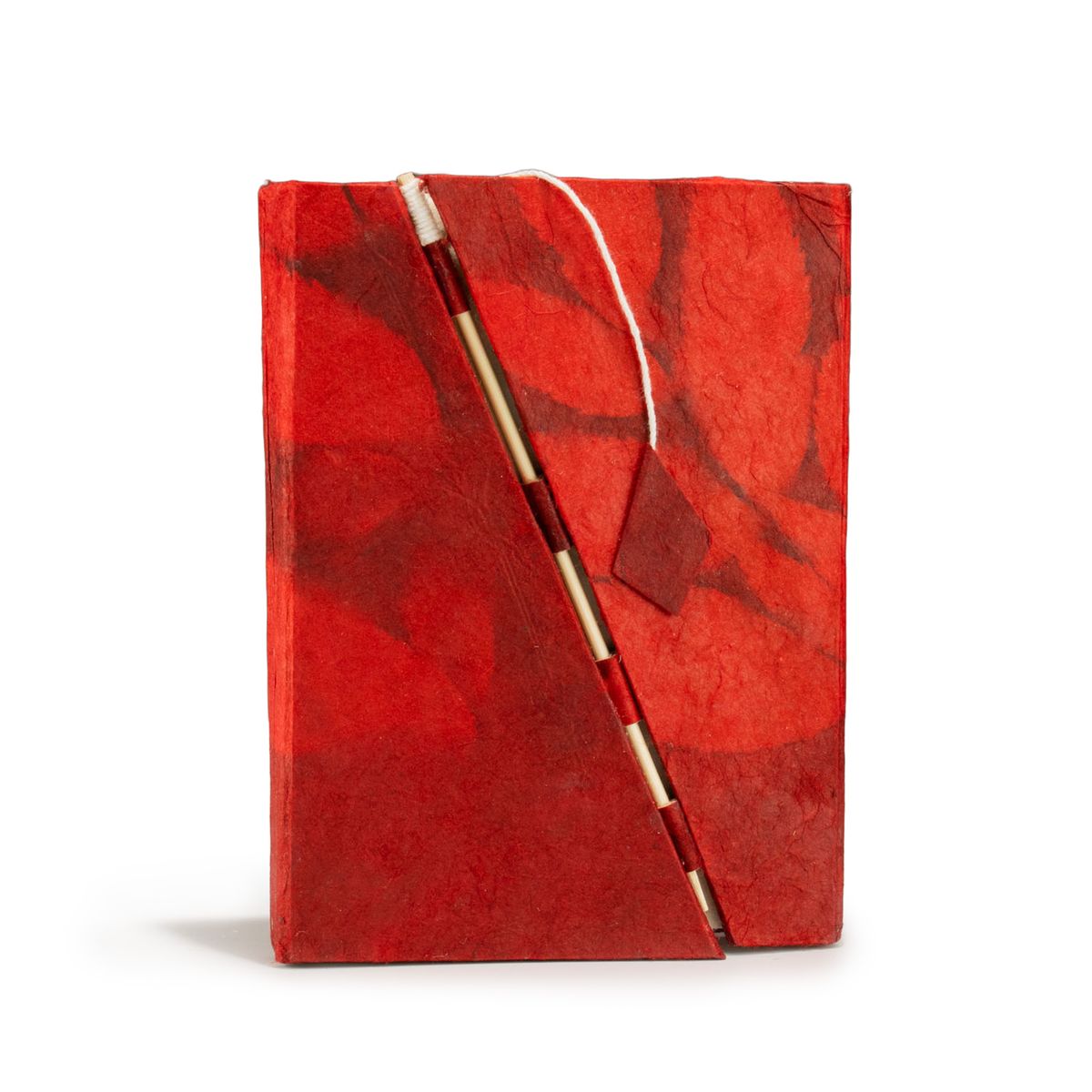 Caderno Lokta Bold Floral com fecho de bambu – Médio (15x12 cm) – 45 folhas – rubi