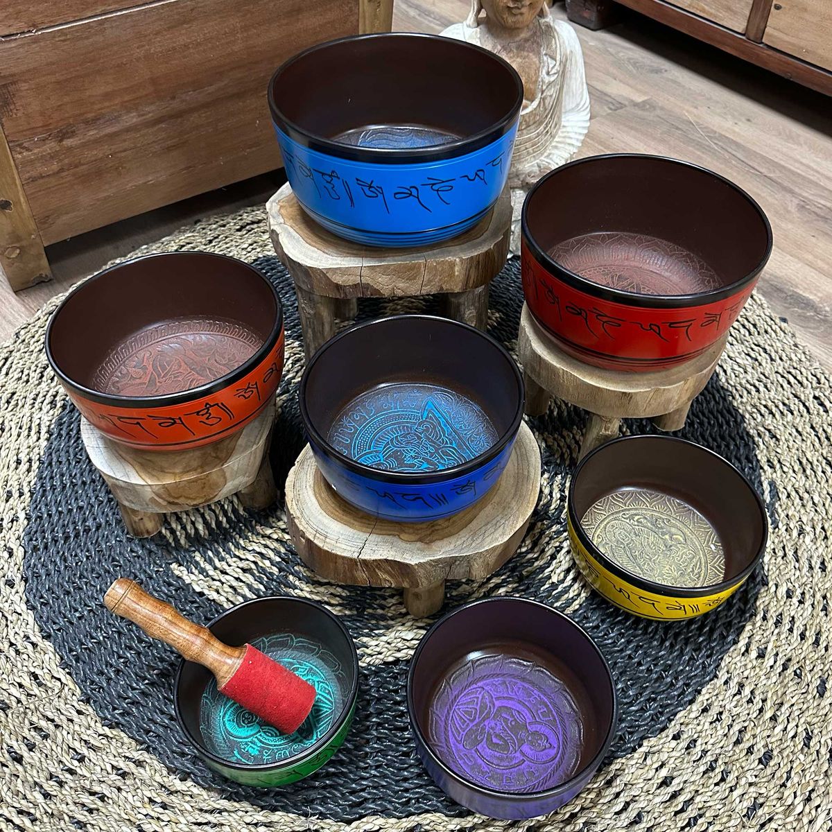 Conjunto de sete taças tibetanas para chakras pequenos (14-22 cm)